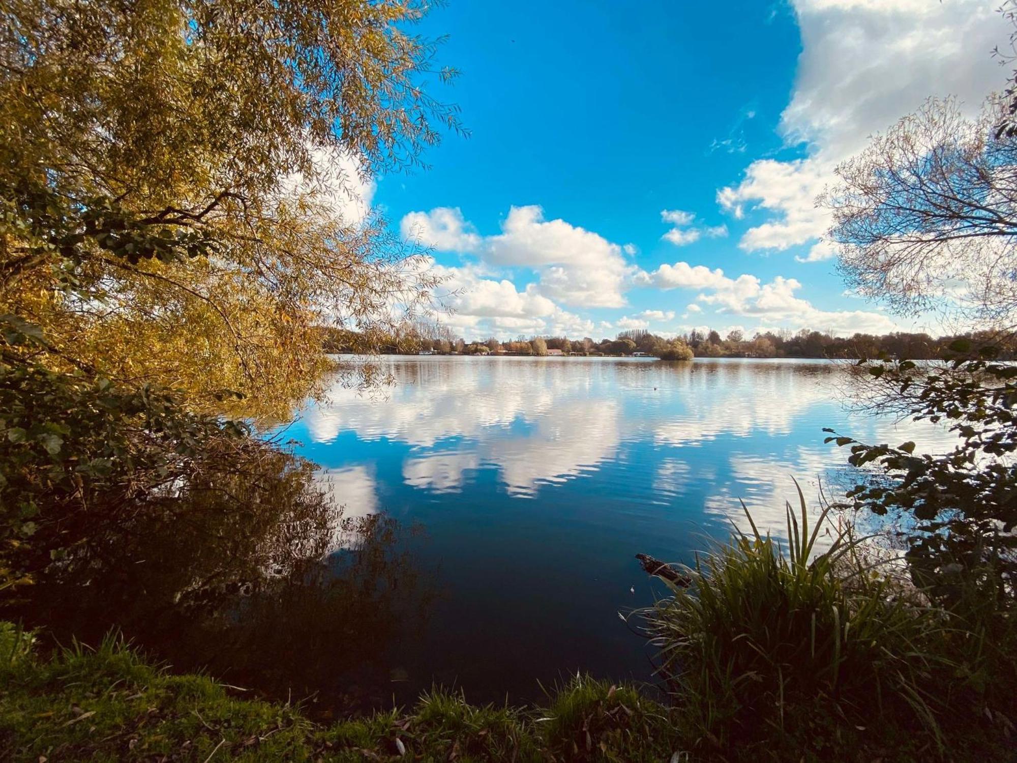 Studio Premium, A 50M Du Lac D'Ardres Avec Terrasse Zewnętrze zdjęcie